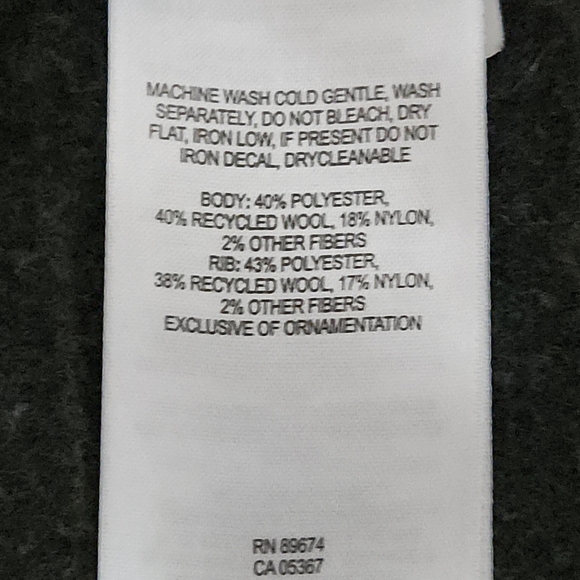 Mountain Hardwear Striped Wool Blend V-Neck Sweater – XL – Grey/Yellow – Outdoor - Picture 9 of 13